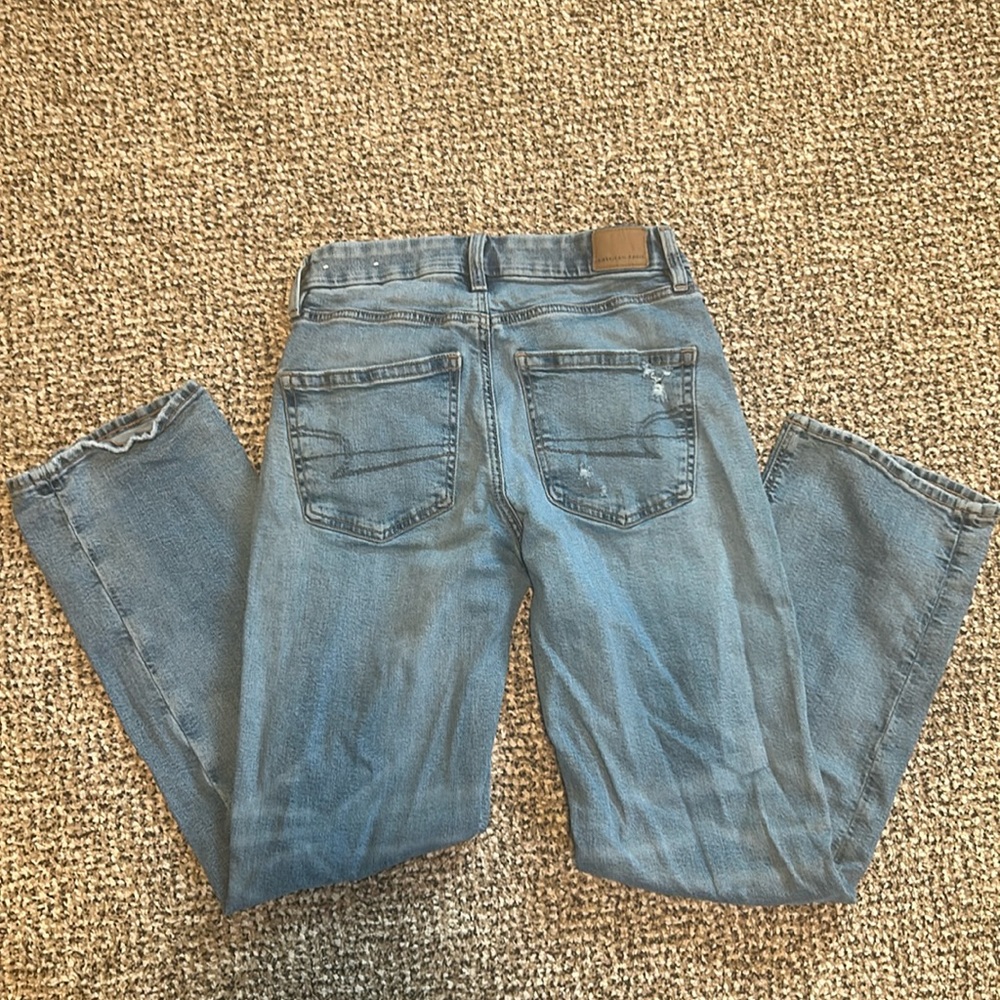 Brand NEW without Tags. American Eagle Jeans. Size 6R.